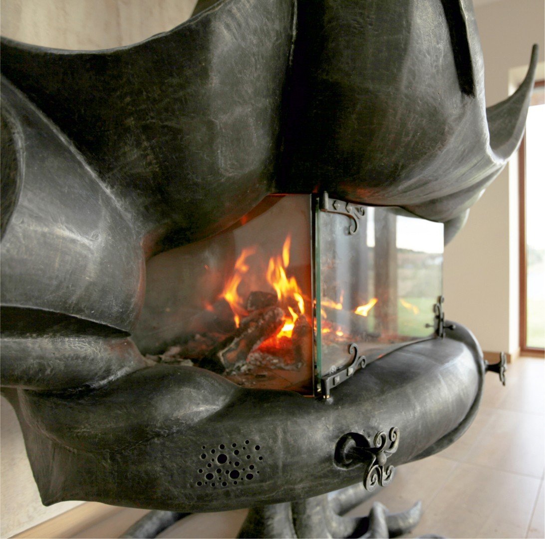 Stainless steel and forgerd metal, covered with patina, painted, glass.
